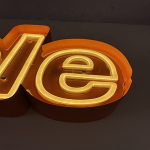 Letreros de neón LED con borde metálico personalizado, letreros de neón de colores de Anime <span class=keywords><strong>Manga</strong></span> Retro Art Deco - Product Image 5