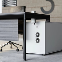 Bureau de direction moderne en bois, réglable, écologique, durable, avec des caractéristiques personnalisables, tailles personnalisables, applications polyvalentes pour le bureau