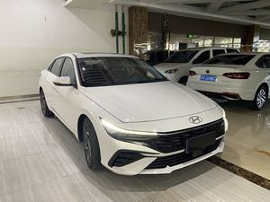 Hyundai Elantra 2023 1.5L CVT <span class=keywords><strong>LUX</strong></span> Edizione Premium, Vernice Originale di Fabbrica 100% su Tutta la Carrozzeria, Auto Usata di Seconda Mano - Product Image 3