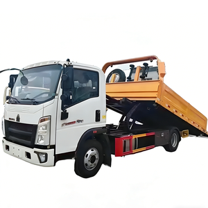 Camion de remorquage et de transport de voitures HOWO Hydraulics 5 tonnes à 2 essieux, plateau plat, <span class=keywords><strong>prix</strong></span> abordable pour un récupération rapide des véhicules - Product Image 1