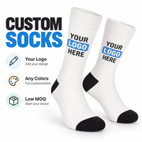 Chaussettes blanches personnalisées à talon et bout noirs, chaussettes mi-mollet avec logo personnalisé, chaussettes tricotées personnalisées en couleur intégrale, faible MOQ pour les marques