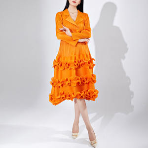 Vestido elegante de mujer con pliegues Miyake Vestido de pastel con dobladillo plisado de manga larga Vestido de moda de diseño elástico de alta calidad - Product Image 5