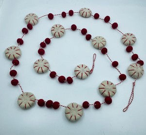 Artificial Cloth Eco-Friendly Handmade Rustic Round Garland <b>for</b> Front Door <b>Christmas</b> Decorations Home Wall Hanging <b>Wreath</b> - Product Image 1