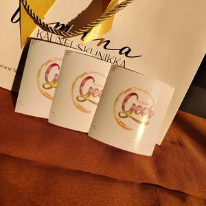 Etiquetas Redondas Impermeables de PVC con Logotipo de Marca de Cuidado de la Piel - Etiquetas de Vinilo Impresas Personalizadas para Botellas y Frascos - Product Image 2