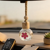 Bouteille vide ronde en verre pour diffuseur d'huiles essentielles à suspendre dans la voiture, avec décoration florale, pendentif désodorisant pour voiture, vente en gros