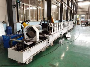 Goujon en métal à grande vitesse et rouleau de piste formant la machine chapeau supérieur rouleau formant la machine rouleau formant la machine fabrique - Product Image 5