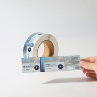 Étiquettes en rouleau en PVC de logo d'entreprise auto-adhésif personnalisé autocollants imperméables en vinyle pour emballage et décoration de boîte-cadeau