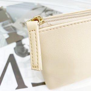 Grande trousse de toilette imperméable en cuir PU avec fermeture éclair, option logo personnalisé, pour femme, idéale pour les voyages - Product Image 4