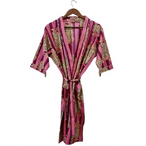 Kimono long pour femme imprimé tigre, robe de chambre à manches courtes, col en V, avec cordon de serrage, élégante tenue de nuit pour l'été - Product Image 1