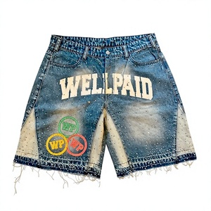 Shorts en jean pour homme, taille haute, avec broderie de strass personnalisée, ourlet brut, effet vieilli, délavé soleil, style Jorts - Product Image 1