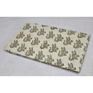 Tissu en coton imprimé au bloc Bagru Kalamkari avec motif animalier, largeur 43/44 pouces - Product Image 3