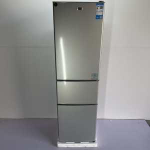 <span class=keywords><strong>Réfrigérateur</strong></span> domestique de petit <span class=keywords><strong>volume</strong></span> 239l à trois portes sans givre <span class=keywords><strong>Réfrigérateur</strong></span> à économie d'énergie à faible bruit et à grande congélation - Product Image 1