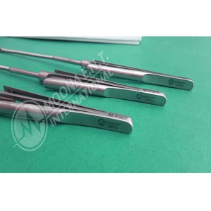 Aplicador de Clips para Aneurismas Flexible de 0 a 90 Grados, Instrumento Quirúrgico Reutilizable para Procedimientos Neuroquirúrgicos, Fabricante OEM - Product Image 2