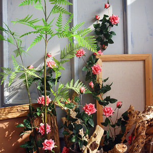 ดอกกุหลาบประดิษฐ์ยี่ห้อ Yihua แบบเถาวัลย์สีส้ม สำหรับตกแต่งผนังบ้าน - Product Image 3