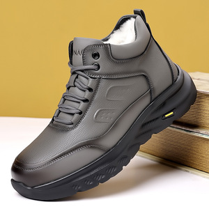 Bottes de randonnée d'hiver pour hommes en cuir, hautes, chaudes, doublées de polaire, antidérapantes, à talon plat, couleur unie, lacets avant - Product Image 1