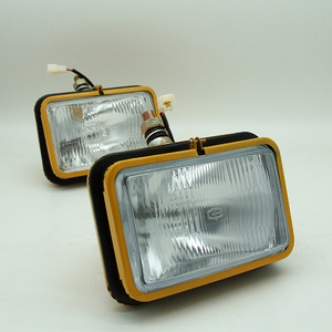 Faros Delanteros Cuadrados H3 de 12V para Excavadora Bobcat, Luces de Repuesto para Maquinaria de Construcción - Product Image 2