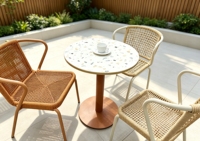 Table ronde d'extérieur personnalisable avec plateau en terrazzo, base en métal pour terrasse ou café