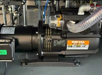 Machine de remplissage, de bouchage et de scellage automatique de sachets à bec verseur Doypack de haute qualité pour jus et liquides