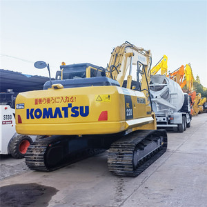 รถขุดพร้อมเครื่องยนต์ Komatsu PC220-8 2018 3.5ตันมือสอง - Product Image 4