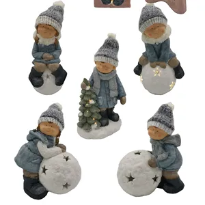 户外氧化镁圣诞蓝色可爱儿童与雪人与灯笼小雕像