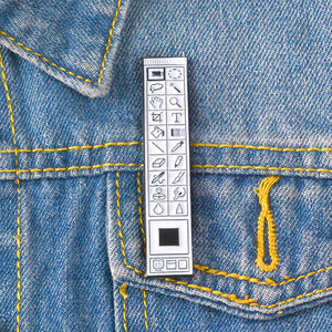 Badges en émail personnalisés en forme de pinceaux et ciseaux, épingles de revers en jean en gros pour la décoration de vêtements - Product Image 1