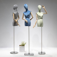 Mannequin de luxe pour vêtements, en velours coloré, réaliste, demi-corps féminin avec bras en bois