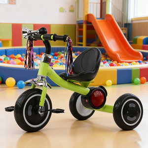 Tricycle Rouge pour Enfants à Prix d'Usine avec Roues Lumineuses, Musique, <span class=keywords><strong>Klaxon</strong></span> et Guirlandes – Jouet Porteur Durable pour Enfants, Meilleur Cadeau 2-7 Ans - Product Image 4