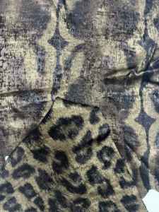 女性用ドレス生地100% ポリエステルスエード感じ光沢のある柔らかい快適な通気性のあるゴールドスタンプ織り女の子用衣服 - Product Image 3