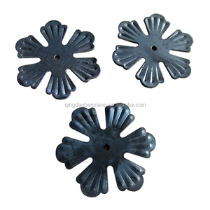 Décorations métalliques Fleurs et feuilles en <span class=keywords><strong>fer</strong></span> <span class=keywords><strong>forgé</strong></span> pour clôture et porte - Product Image 1