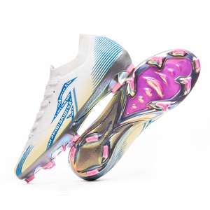 Chaussures de football professionnelles, fabrication directe d'usine, semelle AG/FG en TPU, tige en PU, résistantes à l'usure, antidérapantes, unisexes, personnalisables et en stock en gros - Product Image 4
