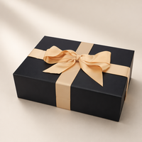 Benutzerdefiniertes Logo Mattschwarze Starre Kartonage mit Goldener Schleife Großhandel Firmen-Bekleidungsverpackung Geschenkbox