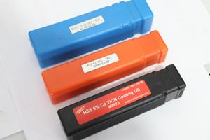 Tarauds de filetage <span class=keywords><strong>NPT</strong></span> 3/4", <span class=keywords><strong>1</strong></span>/2", 3/<span class=keywords><strong>8</strong></span>", <span class=keywords><strong>1</strong></span>/4", <span class=keywords><strong>1</strong></span>/<span class=keywords><strong>8</strong></span>" pour réparation de filetages de tuyaux. Plusieurs boîtes disponibles + étiquettes personnalisées. - Product Image 5