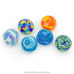 Hacky Sack en tissu tissé coloré personnalisé, forme de Poké Ball tricotée, avec <span class=keywords><strong>logo</strong></span> personnalisé, forme de dessin animé, portable pour enfants - Product Image 3