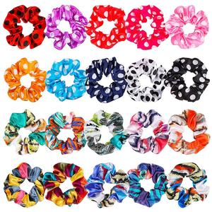 Nach Farbe oder Druck Lockige <span class=keywords><strong>Messy</strong></span> <span class=keywords><strong>Bun</strong></span> Stück <span class=keywords><strong>Scrunchie</strong></span> Hochsteckfrisur Abdeckung Haar Mode Haarband für Haar - Product Image 3