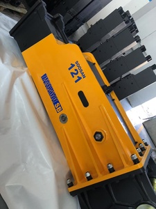 Martillo Hidráulico SOOSAN SB 131 Tipo Caja para Excavadoras de 30-45 Toneladas con Motor, 1 Año de Garantía, para Construcción y Demolición - Product Image 2