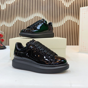 Nouvelles Chaussures de Sport et de Marche à Lacets en Cuir Verni Couleur Unie pour Hommes et Femmes 2025 - Product Image 6