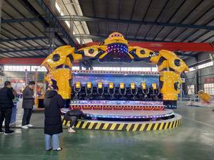 Manège Robocop de combat commercial à rotation 360 degrés pour parcs d'attractions, équipement de manèges spectaculaires - Product Image 2