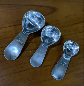 Cuillère à café dorée DFC308 pour mélanger les boissons - Product Image 5