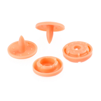 Vente en gros d'usine de boutons en plastique couleur personnalisée logo vêtements boutons pression 10 mm attache en résine blanche pour vêtement chemise sac en PVC