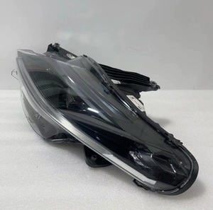 Fari Anteriori Originali per Ferrari Roma - Installazione e Rimozione Perfette, Nuovi LED, Illuminazione Bianca Calda per Anabbaglianti - Product Image 3