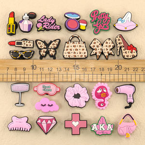 Charm in Gomma PVC HYB Kuaji con Decorazione a Fibbia, Vendita all'Ingrosso di Accessori per Calzature e Scarpe per Ragazze - Product Image 2