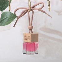 Diffuseur de parfum liquide pour voiture de 10 ml, désodorisant avec flacon en verre et couvercle en bois, longue durée, portable, à suspendre