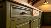 Lemari Dapur Kustom Gaya Rustic Vintage dengan Pulau Dapur, Lemari Shaker Kayu Solid, Perabot Pantry Penyimpanan Besar, Pasokan Grosir