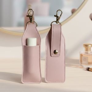 Étui à rouge à lèvres portable en cuir PU mignon avec crochet et porte-clés, support pour baume à lèvres, cadeau de haute qualité pour filles - Product Image 1