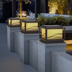 Lámpara Solar de Poste para Exteriores, Marco de Bronce, Pantalla Acrílica, LED Blanco Cálido 3500K, IP65, No Requiere Ensamblaje, 500 Lúmenes, CRI 80 - Product Image 4