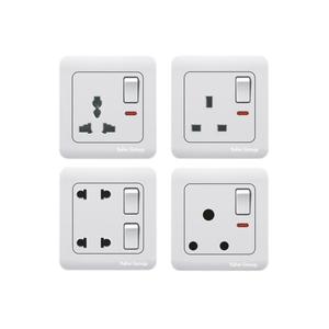 Enchufe de Pared Universal Internacional de Cinco Orificios con Interfaz Tipo-C, Puerto USB de Carga Rápida Inteligente de 18W, Panel de Cristal Zigbee - Product Image 4