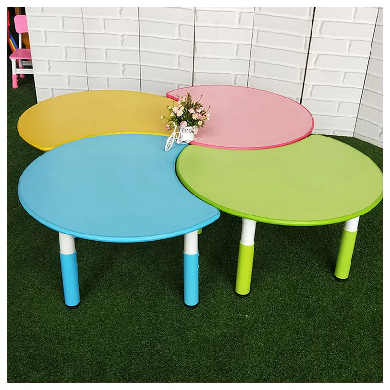 โต๊ะและเก้าอี้คุณภาพสูงสำหรับเด็กอนุบาล,โต๊ะเรียนสำหรับเด็กสีขาวโต๊ะกลีบดอกไม้สีรุ้ง