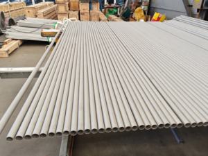 Tubo de Acero Inoxidable Sin Costura de Alta Calidad ASME SA213 TP316L, 30 mm de Diámetro Exterior, 2 mm de Espesor de Pared, 3020 mm de Longitud, para la Industria Química y Farmacéutica - Product Image 3
