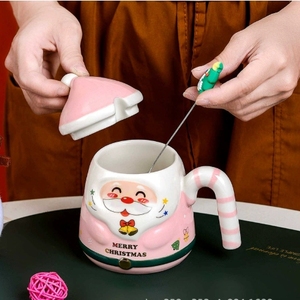 Tasses en céramique créatives de Noël avec Père Noël de dessin animé, mignonnes et peintes à la main, célèbres sur Internet, pour l'eau et comme mugs souvenirs - Product Image 4