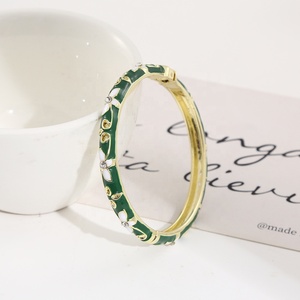 Bracelet jonc vintage en émail cloisonné pivoine, style chinois, ouverture à ressort, idéal pour cadeau de voyage ou de fête, vente en gros - Product Image 3